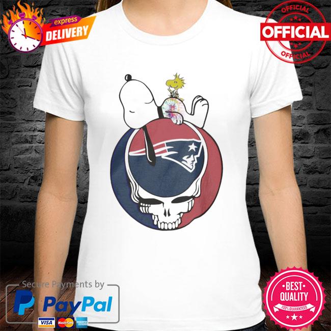 Snoopy and Woodstock 2021 Grateful Dead New England Patriots shirt